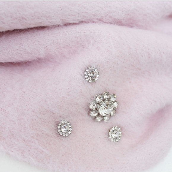 NWT KARL LAGERFELD INFINITY PINK SCARF - Picture 4 of 6